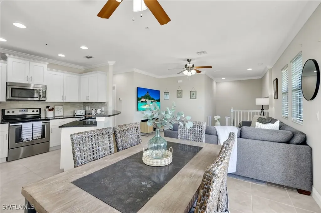 1439 Santiago Circle Naples FL 34113