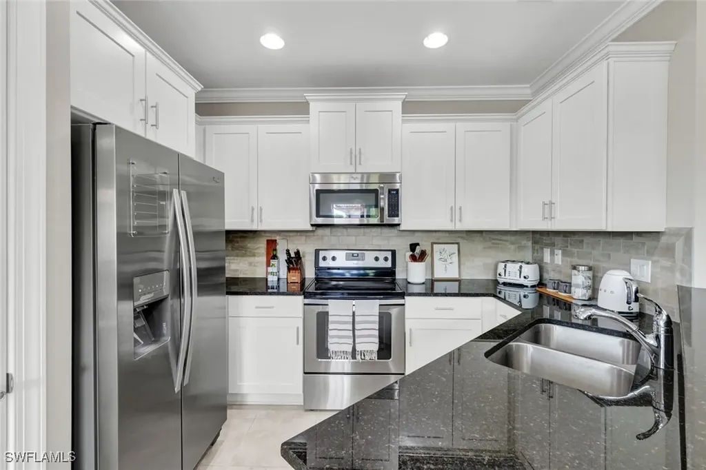 1439 Santiago Circle Naples FL 34113