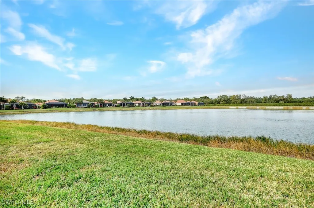 1439 Santiago Circle Naples FL 34113