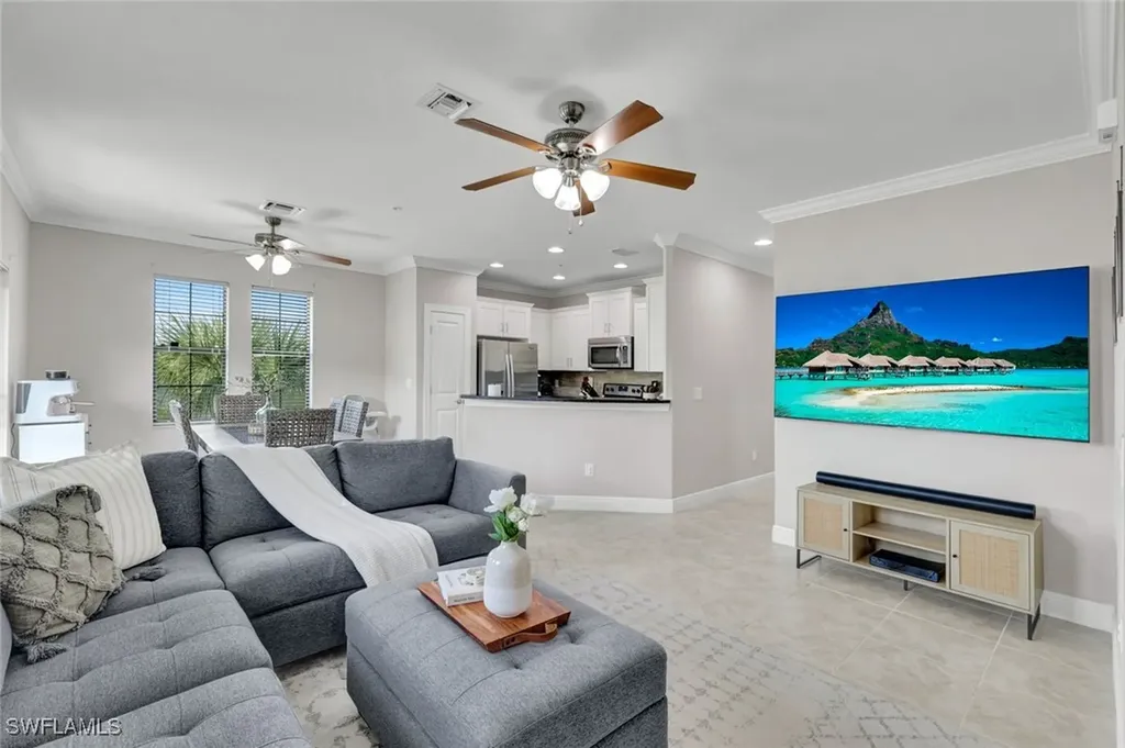 1439 Santiago Circle Naples FL 34113