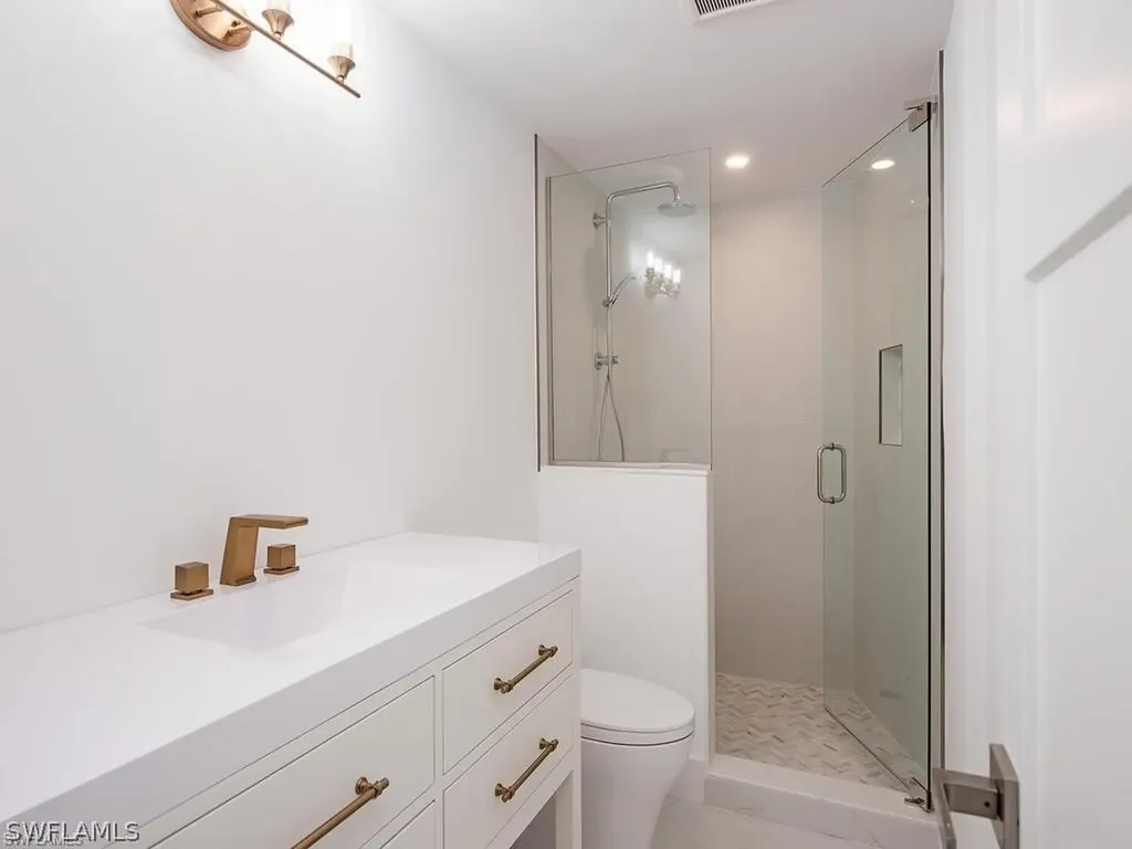 400 Park Shore Drive Naples FL 34103