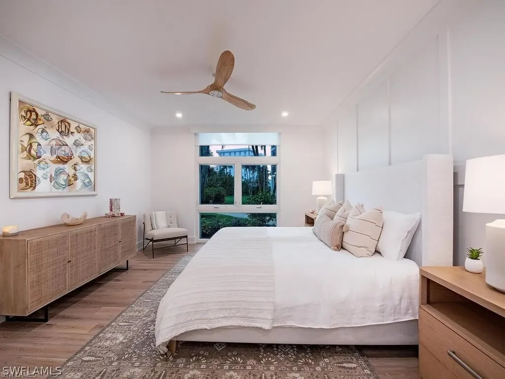 400 Park Shore Drive Naples FL 34103
