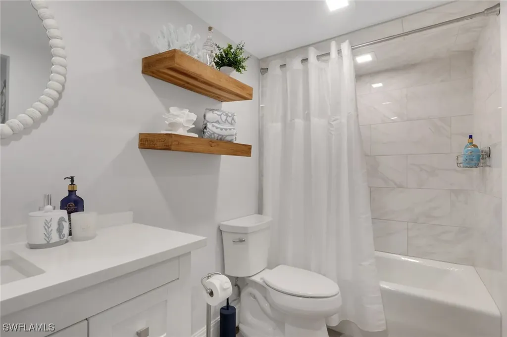 3 Bluebill Avenue Naples FL 34108