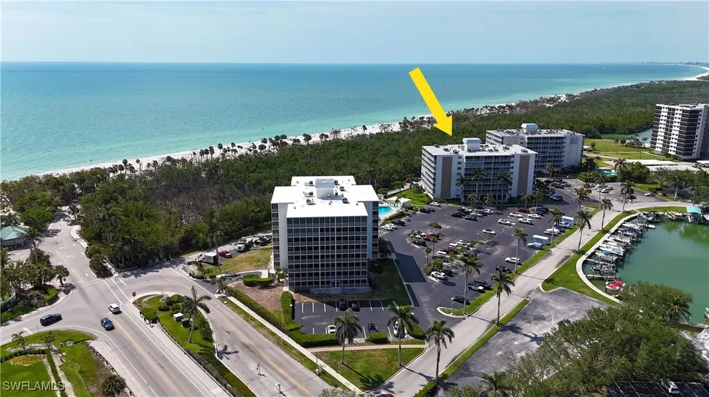 3 Bluebill Avenue Naples FL 34108