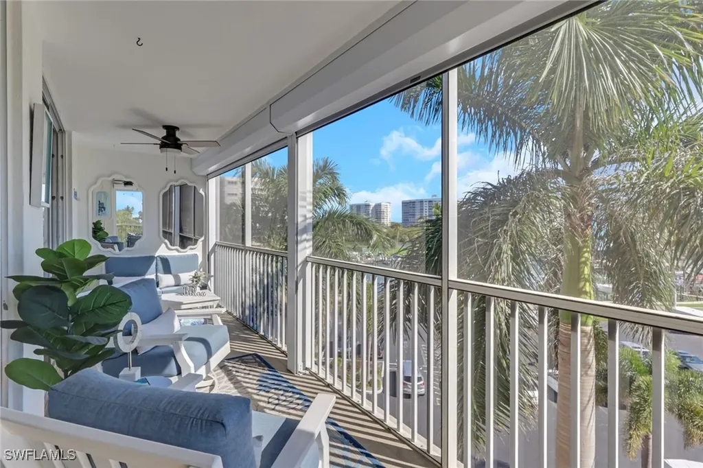 3 Bluebill Avenue Naples FL 34108