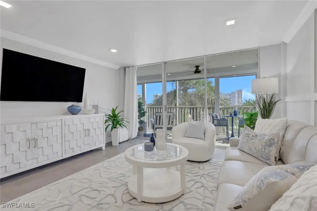 3 Bluebill Avenue Naples FL 34108