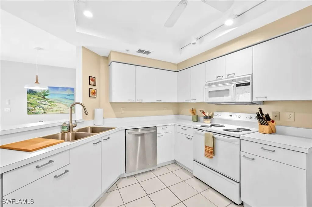 2864 Mizzen Way Naples FL 34109