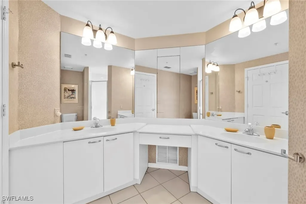 2864 Mizzen Way Naples FL 34109