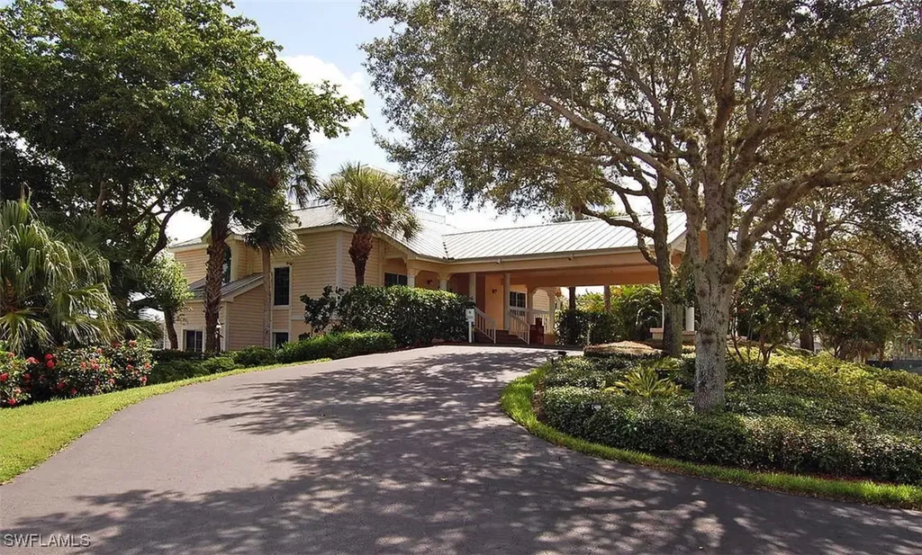 2864 Mizzen Way Naples FL 34109