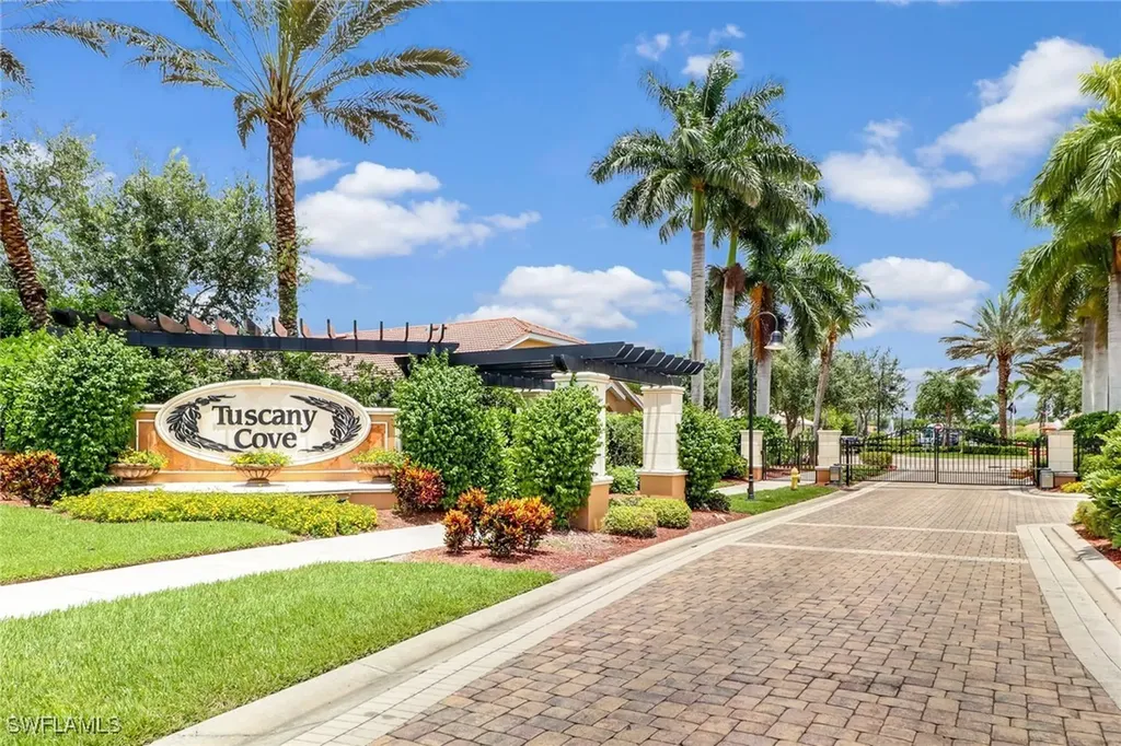15154 Cortona Way Naples FL 34120