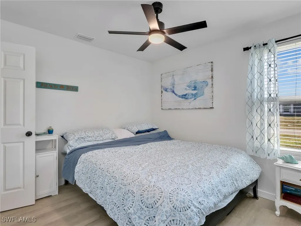 914 NE 2nd Avenue Cape Coral FL 33909