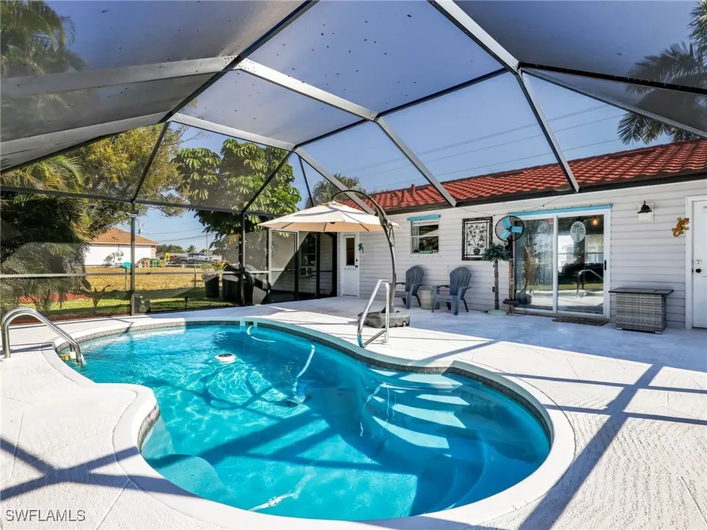 914 NE 2nd Avenue Cape Coral FL 33909