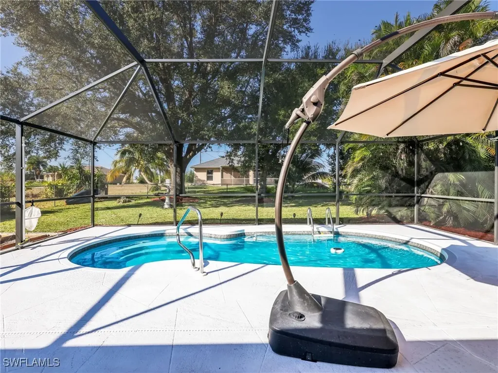 914 NE 2nd Avenue Cape Coral FL 33909