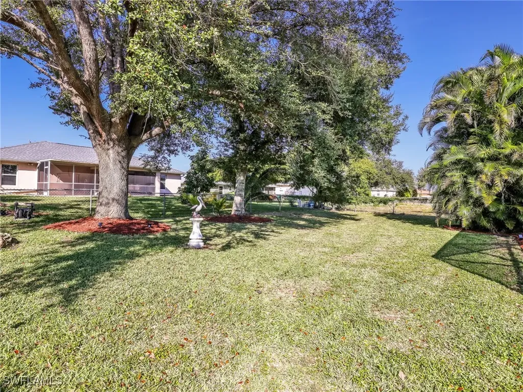 914 NE 2nd Avenue Cape Coral FL 33909