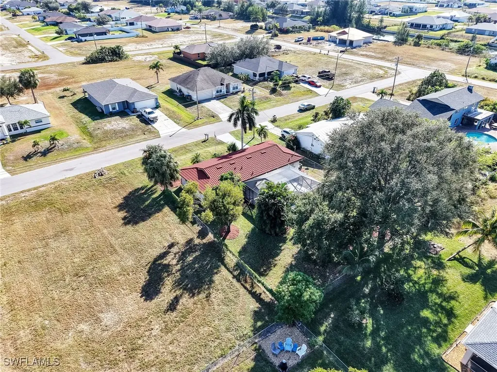 914 NE 2nd Avenue Cape Coral FL 33909