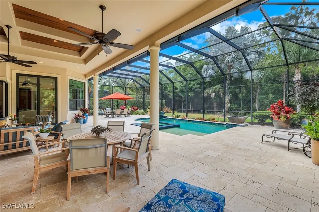 6477 Costa Circle Naples FL 34113