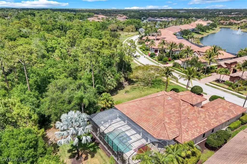 6477 Costa Circle Naples FL 34113