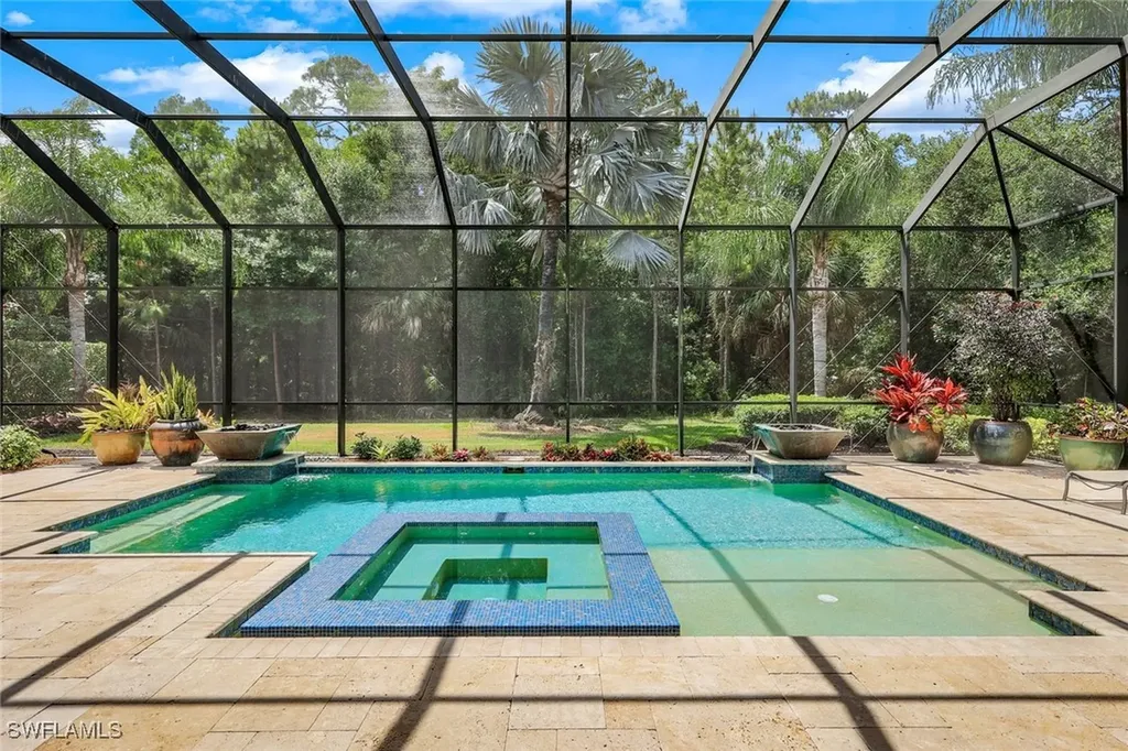 6477 Costa Circle Naples FL 34113