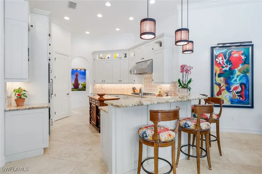 6477 Costa Circle Naples FL 34113