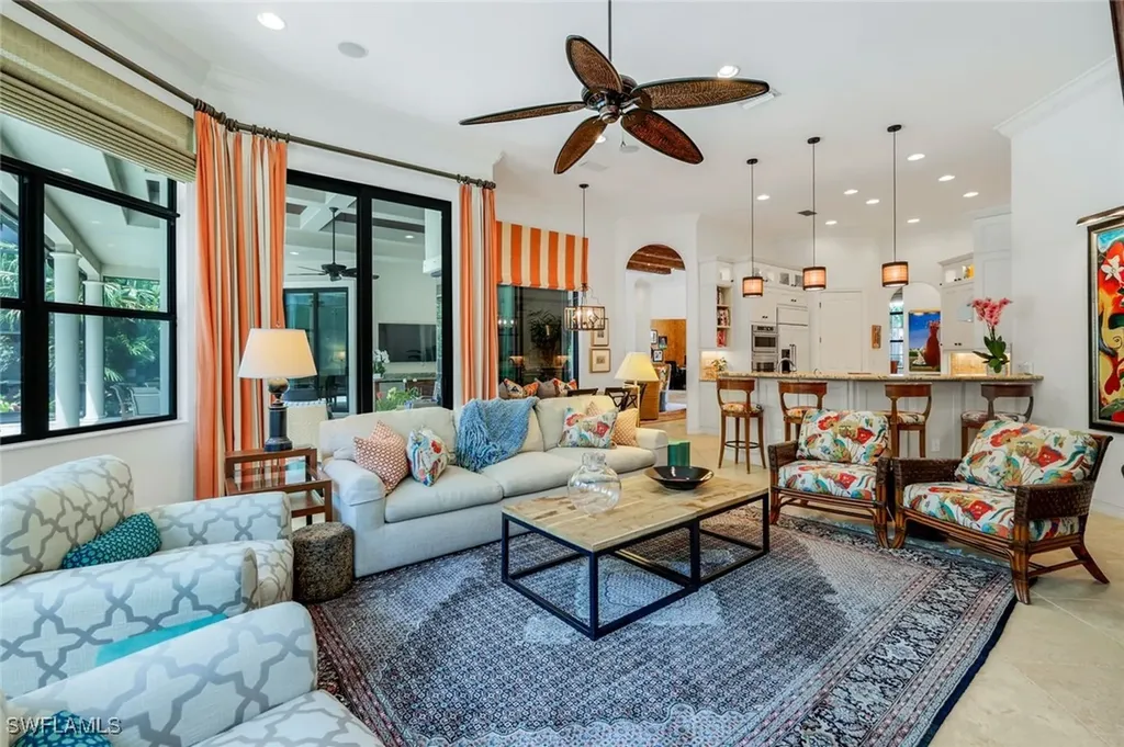 6477 Costa Circle Naples FL 34113