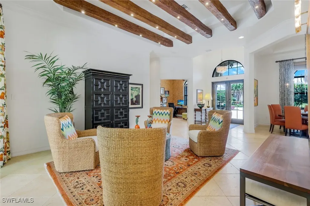 6477 Costa Circle Naples FL 34113