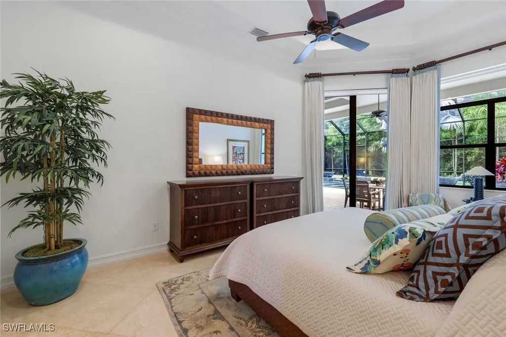 6477 Costa Circle Naples FL 34113