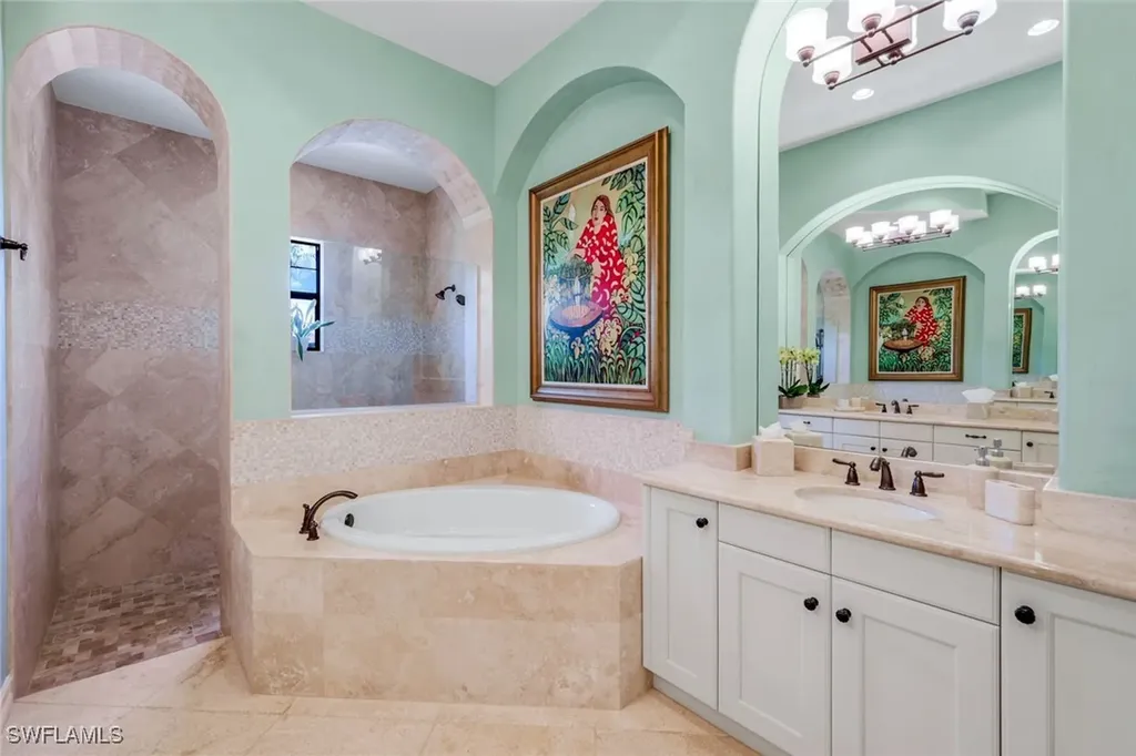 6477 Costa Circle Naples FL 34113