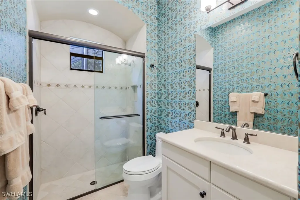 6477 Costa Circle Naples FL 34113