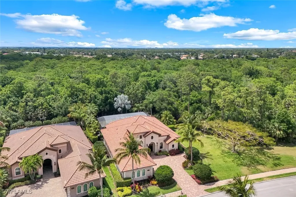 6477 Costa Circle Naples FL 34113