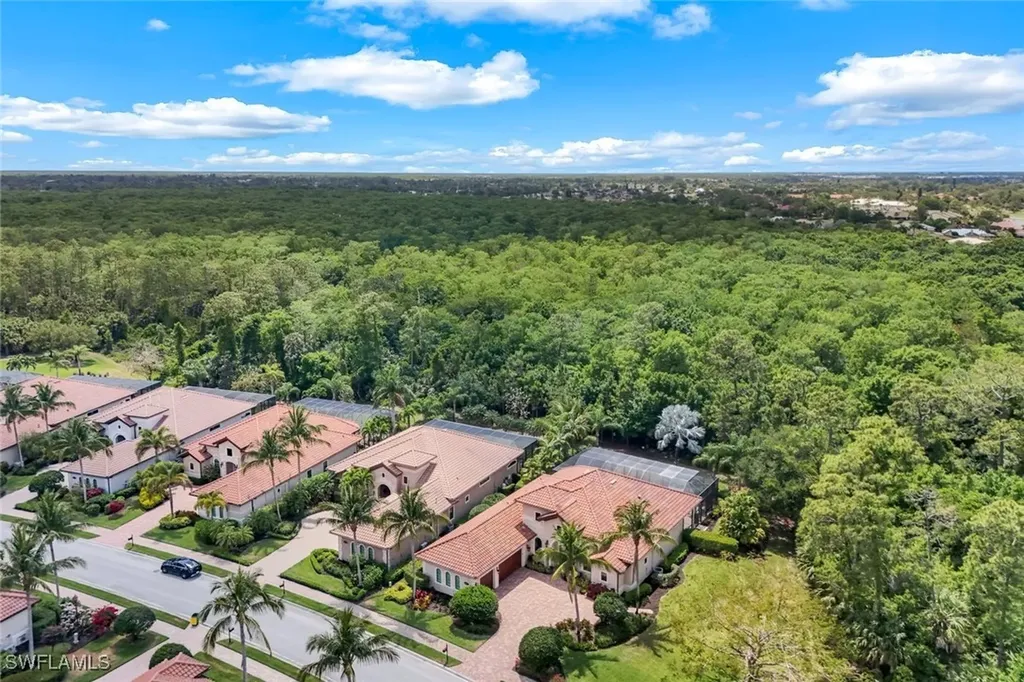 6477 Costa Circle Naples FL 34113