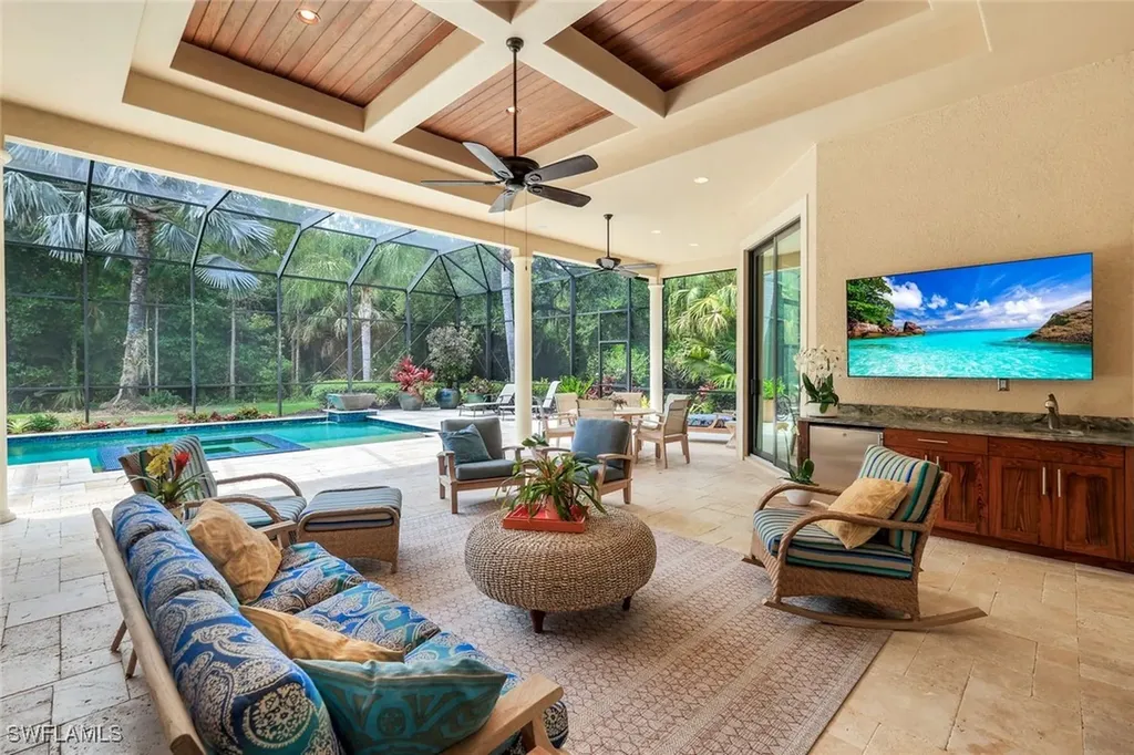 6477 Costa Circle Naples FL 34113