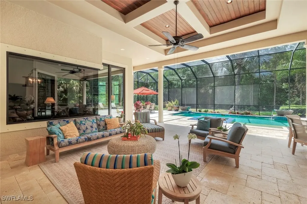 6477 Costa Circle Naples FL 34113
