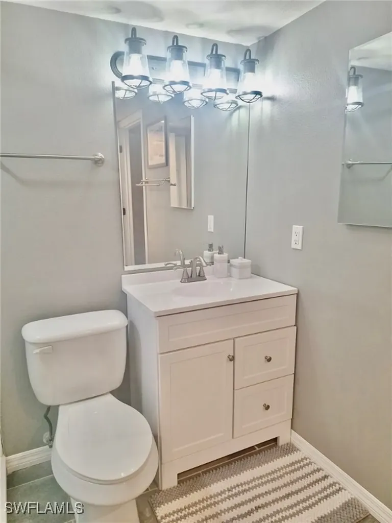7104 Nantucket Circle North Fort Myers FL 33917