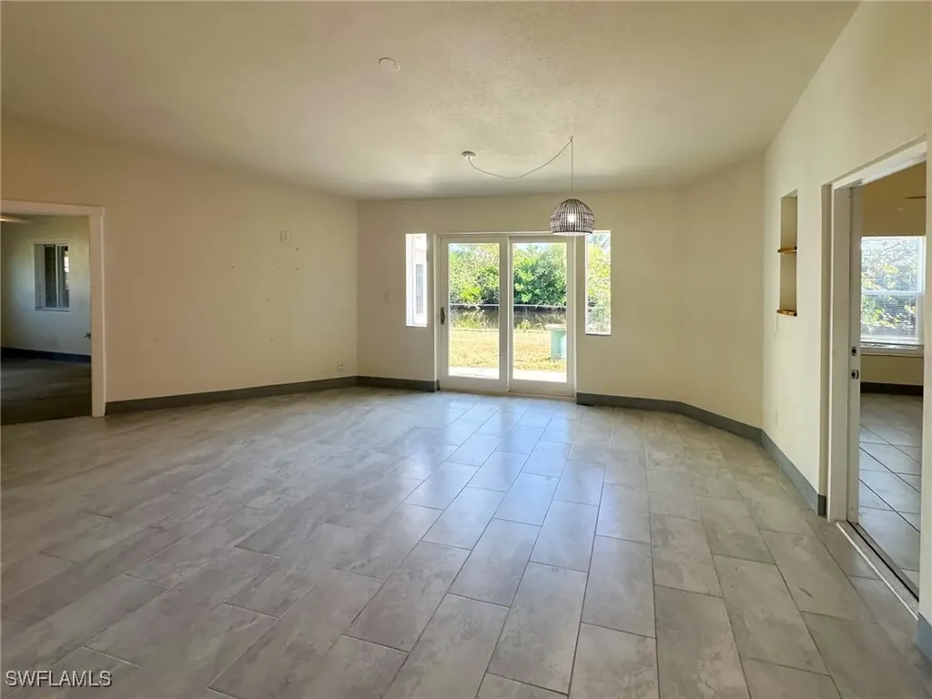 137 Meta Street Fort Myers FL 33905