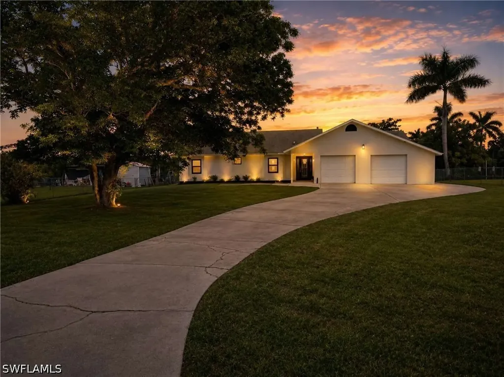 137 Meta Street Fort Myers FL 33905