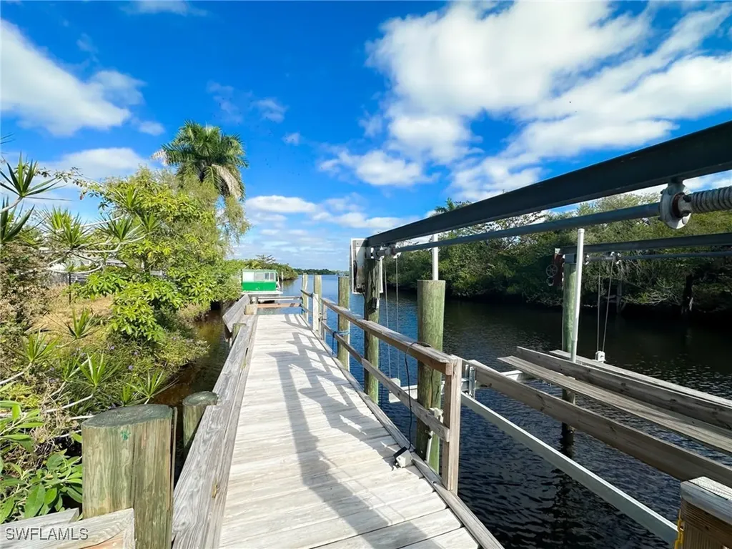 137 Meta Street Fort Myers FL 33905