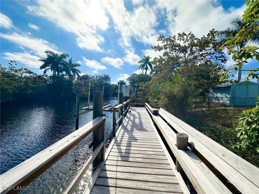 137 Meta Street Fort Myers FL 33905
