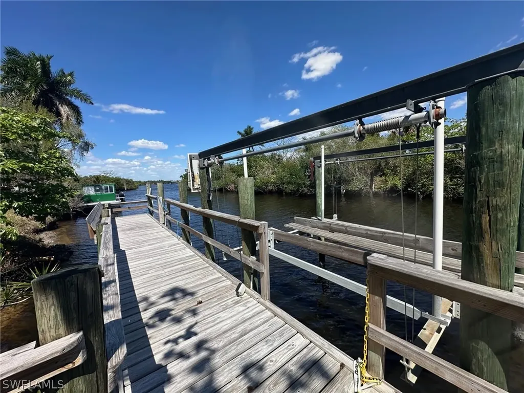 137 Meta Street Fort Myers FL 33905