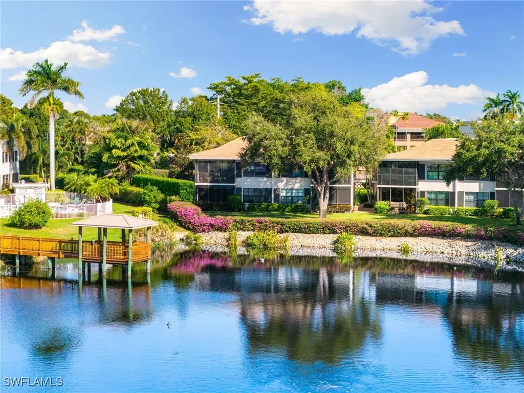 3135 Riviera Drive Naples FL 34103