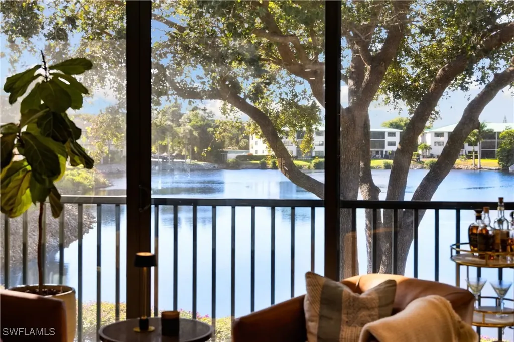 3135 Riviera Drive Naples FL 34103