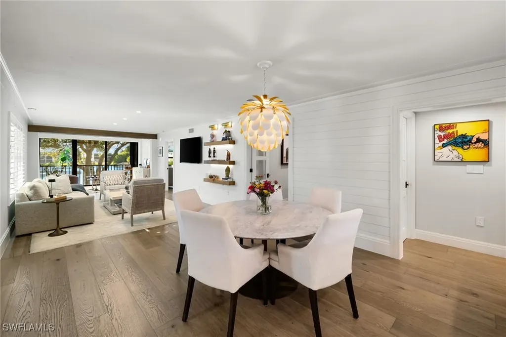 3135 Riviera Drive Naples FL 34103