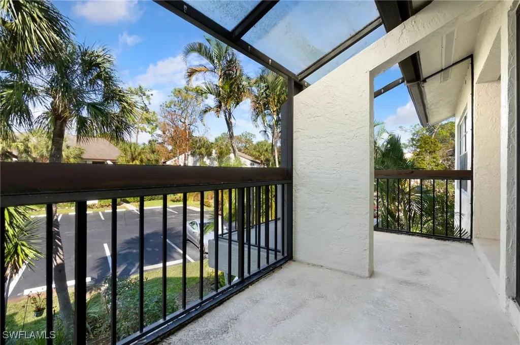 1814 Kings Lake Boulevard Naples FL 34112