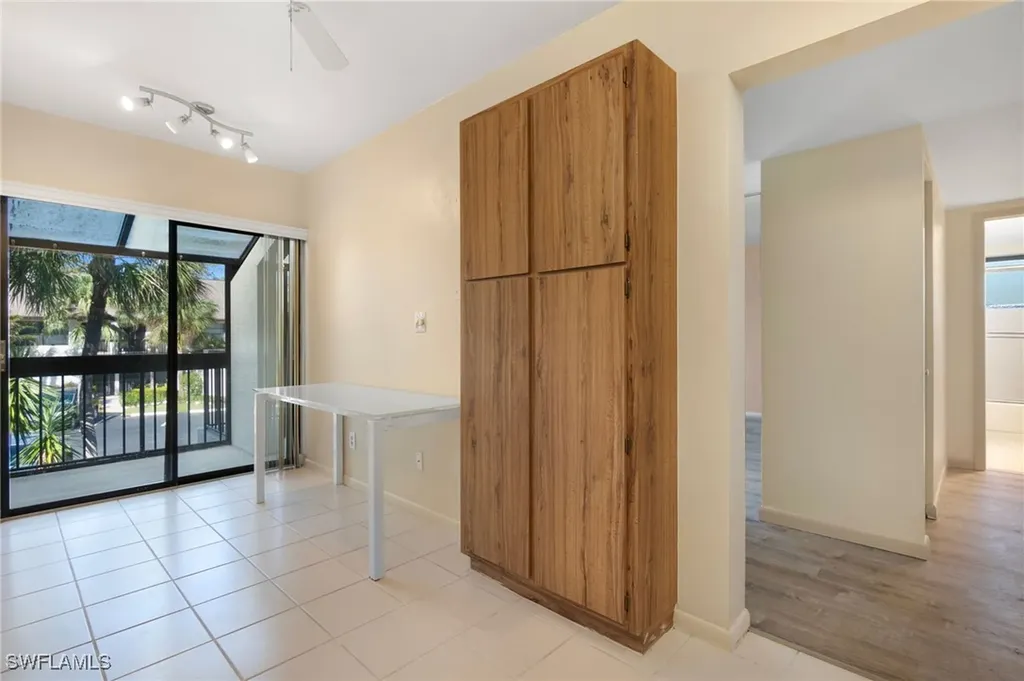 1814 Kings Lake Boulevard Naples FL 34112