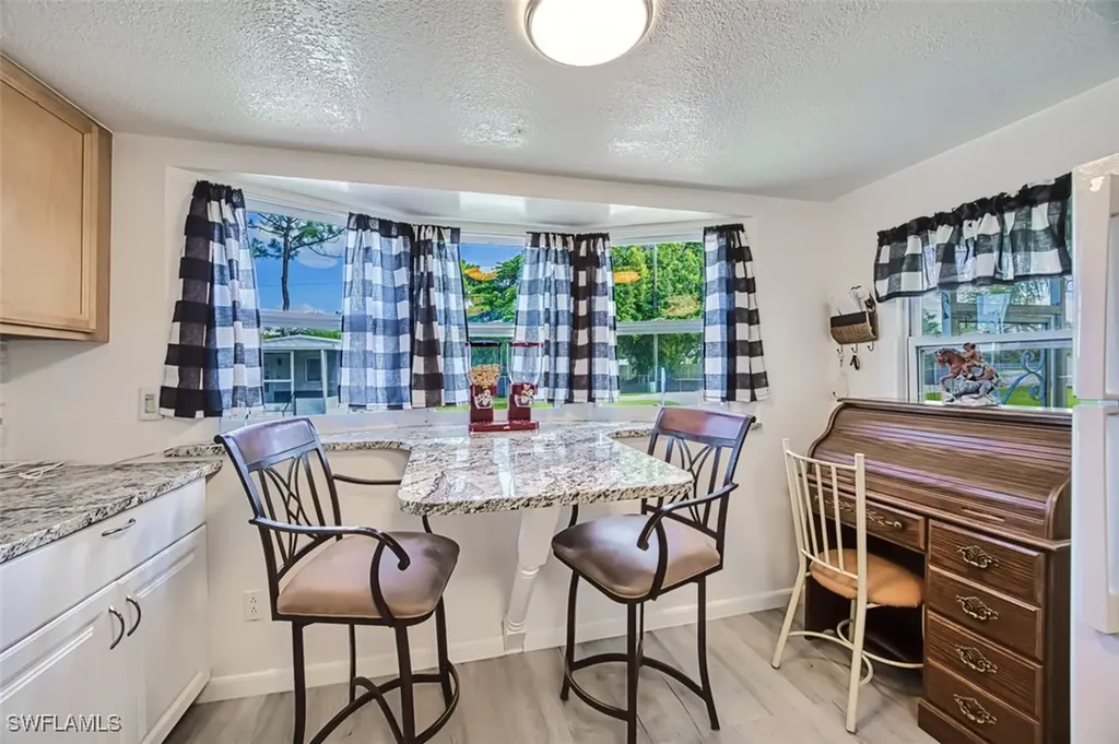 114 Moorhead Manor Naples FL 34112