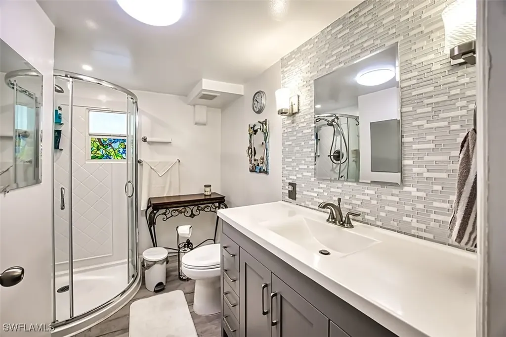 114 Moorhead Manor Naples FL 34112