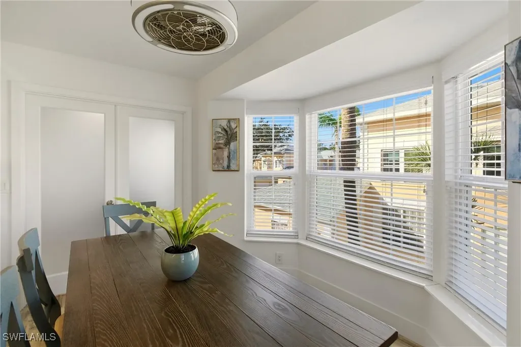 688 Wiggins Lake Drive Naples FL 34110