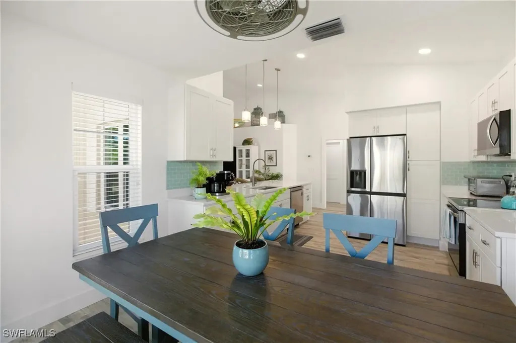 688 Wiggins Lake Drive Naples FL 34110