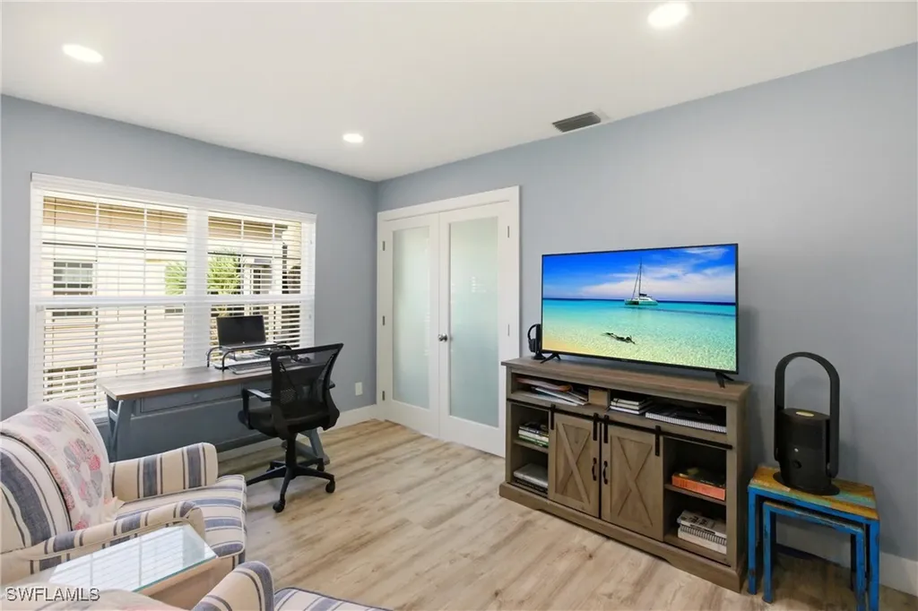 688 Wiggins Lake Drive Naples FL 34110