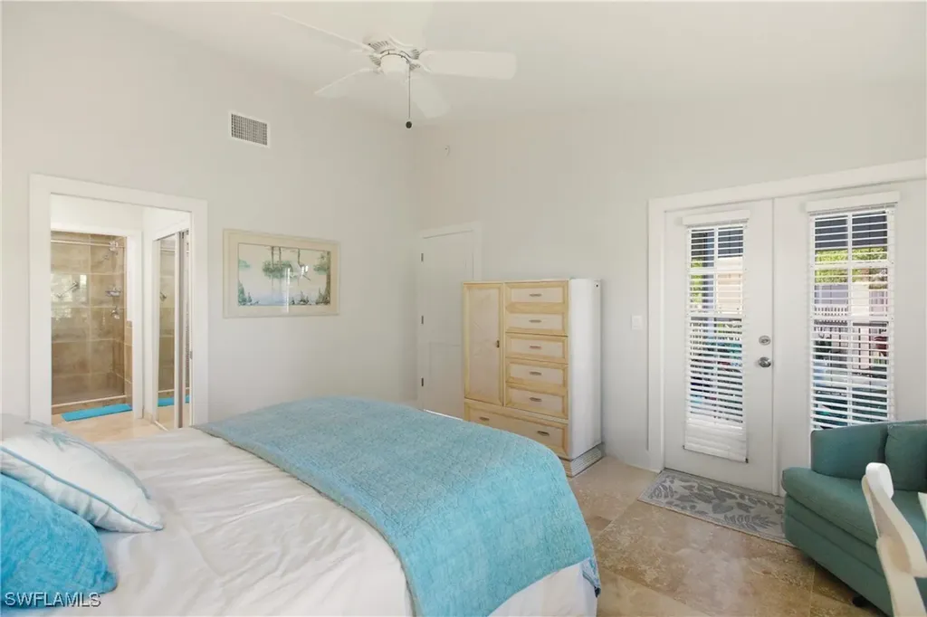 688 Wiggins Lake Drive Naples FL 34110