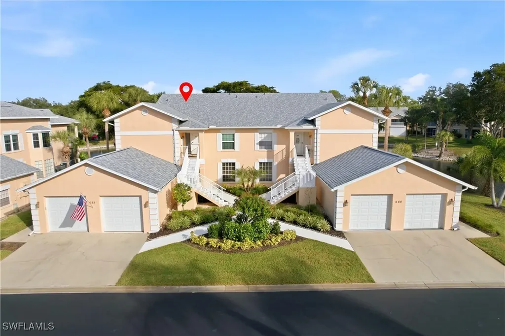 688 Wiggins Lake Drive Naples FL 34110
